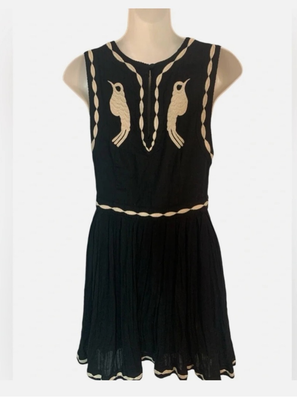 Free People Birds of a feather dress. Folk. Size 6. Mini. - Picture 5 of 10